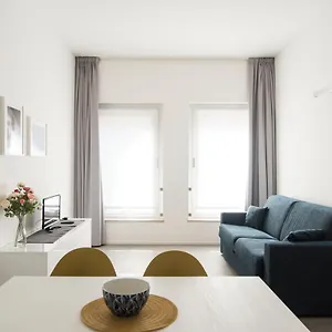  Apartment Youhosty - Meravigli R2 Big 16 Italy